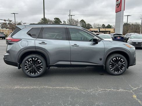 New 2026 Nissan Rogue SV image 7