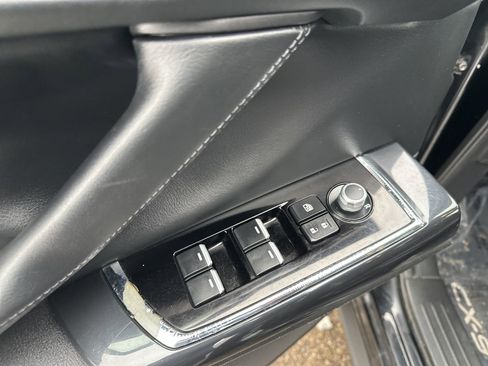 Used 2018 MAZDA CX-9 Touring image 16