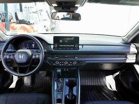 Used 2023 Honda Accord EX image 18