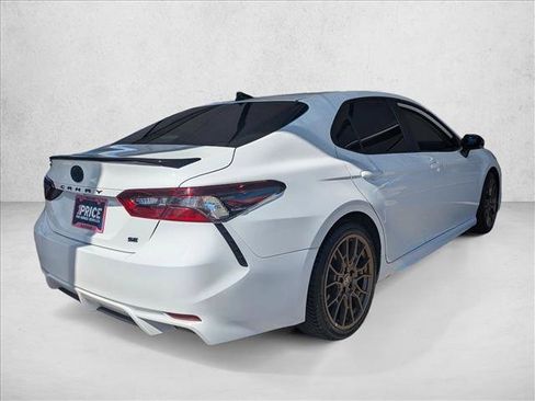 Used 2024 Toyota Camry SE w/ Convenience Package image 5