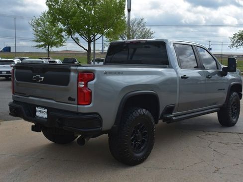 Used 2024 Chevrolet Silverado 2500 ZR2 w/ ZR2 Bison Edition AWD/4WD image 5