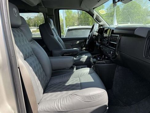 New 2026 GMC Savana 2500 w/ Driver Convenience Package RWD image 8