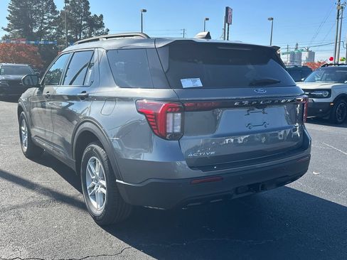 Used 2026 Ford Explorer Active RWD image 5