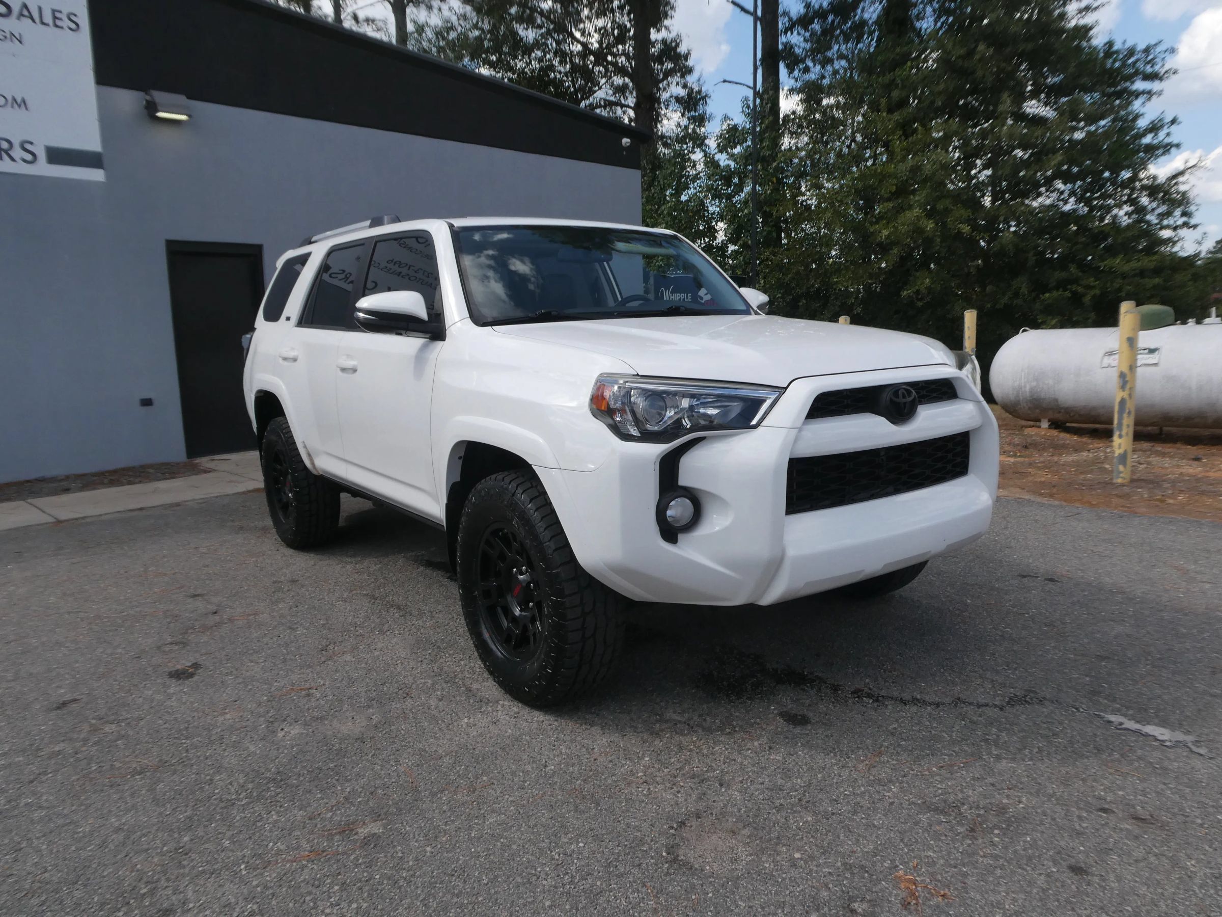 Used 2019 Toyota 4Runner SR5 Premium AWD/4WD image 3