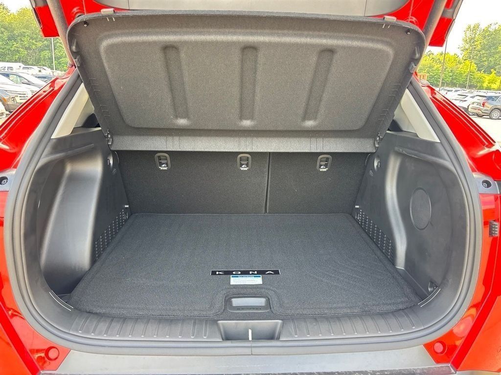 New 2026 Hyundai Kona Limited FWD image 16