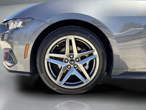 Used 2024 Ford Mustang Coupe RWD image 30