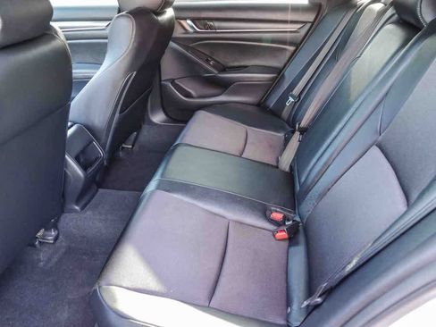 Used 2020 Honda Accord Sport image 14