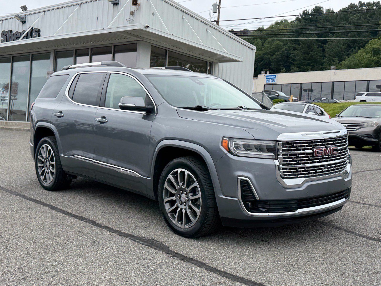 Used 2022 GMC Acadia Denali w/ Denali Ultimate Package AWD/4WD image 6