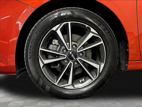 Used 2023 Kia Forte LXS w/ LXS Technology Package FWD image 32