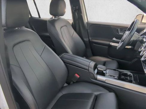 Used 2023 Mercedes-Benz GLB 250 4MATIC image 22