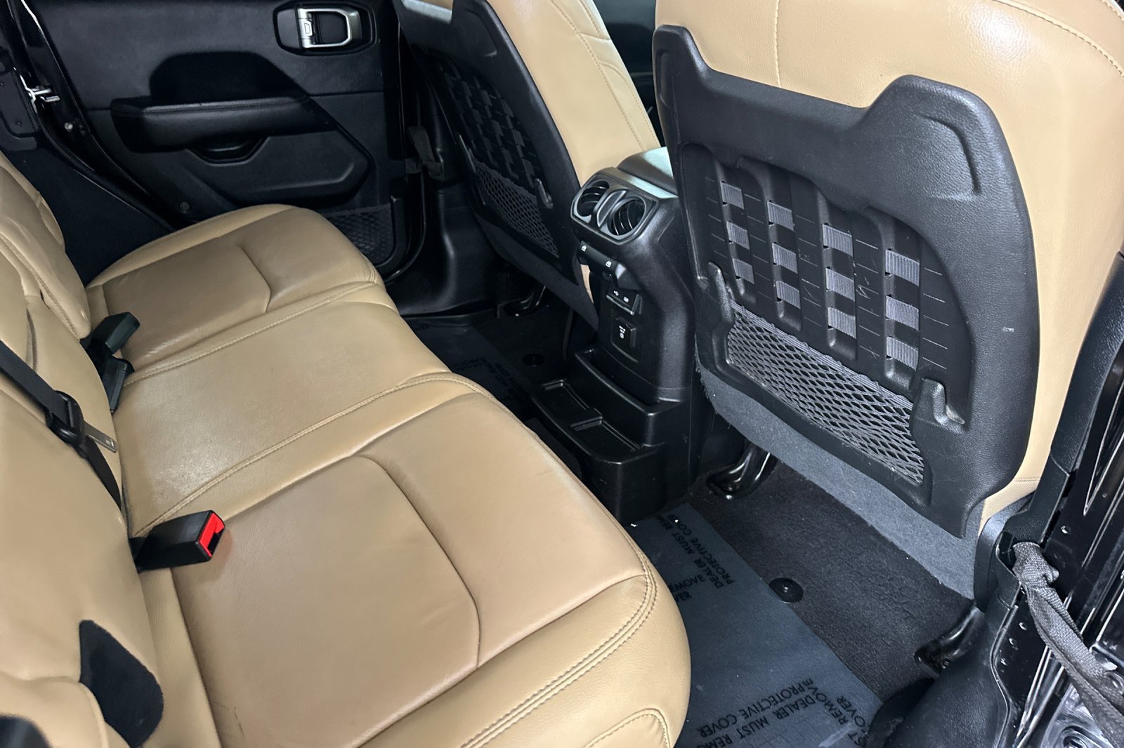 Used 2018 Jeep Wrangler Unlimited Rubicon AWD/4WD image 19