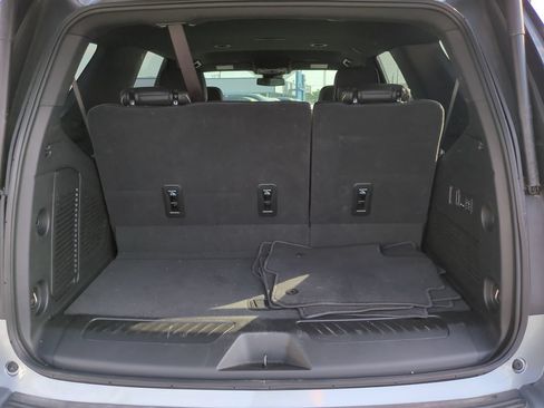 Used 2025 GMC Yukon Elevation AWD/4WD image 13