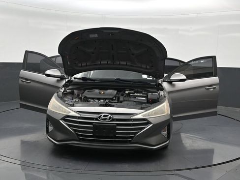 Used 2020 Hyundai Elantra SE FWD image 36