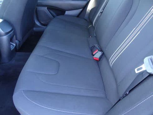 Used 2024 Hyundai Elantra SEL FWD image 7