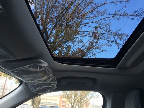 New 2025 Ford Maverick XLT w/ XLT Luxury Package image 20