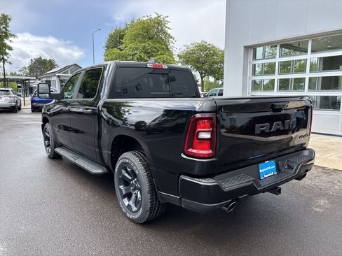 New 2026 RAM 1500 Express AWD/4WD image 3
