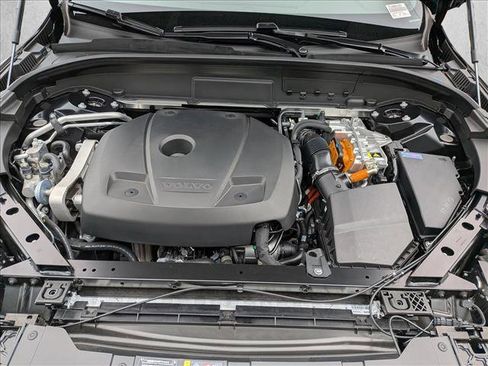 New 2026 Volvo XC60 T8 Plus w/ Protection Package Premier image 19