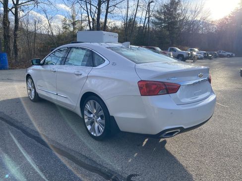 Used 2019 Chevrolet Impala Premier w/ Premier Confidence Package image 5