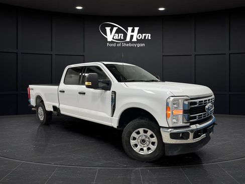 Used 2023 Ford F250 XLT image 1