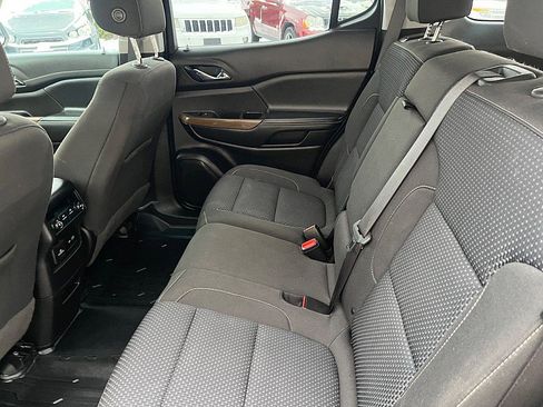 Used 2020 GMC Acadia SLE w/ Driver Convenience Package image 14