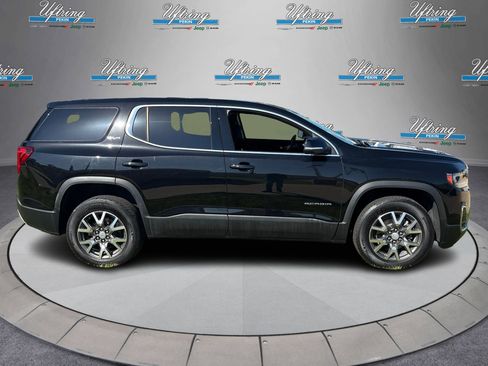 Used 2023 GMC Acadia SLE image 2