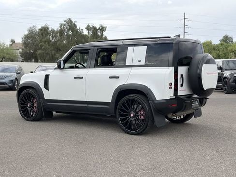 Used 2023 Land Rover Defender 110 SE AWD/4WD image 30
