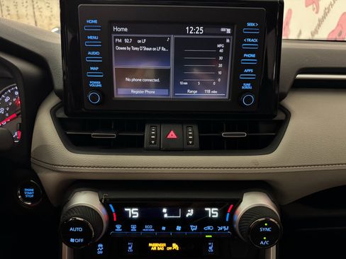 Used 2019 Toyota RAV4 XLE Premium w/ Cold Weather Package AWD/4WD image 26