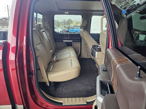 Used 2018 Ford F150 Lariat w/ Equipment Group 502A Luxury image 14