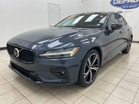 Used 2024 Volvo S60 B5 Plus image 18