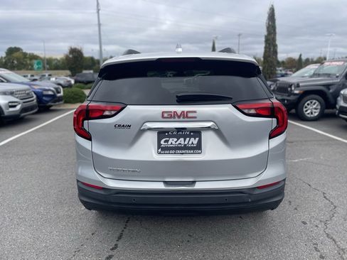 Used 2021 GMC Terrain SLE w/ Driver Convenience Package image 6