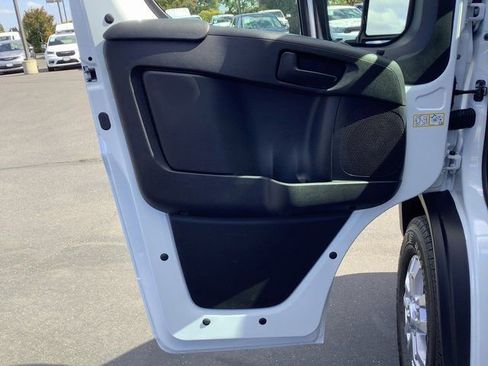 New 2026 RAM ProMaster 2500 w/ Quick Order Package 22G SLT image 9