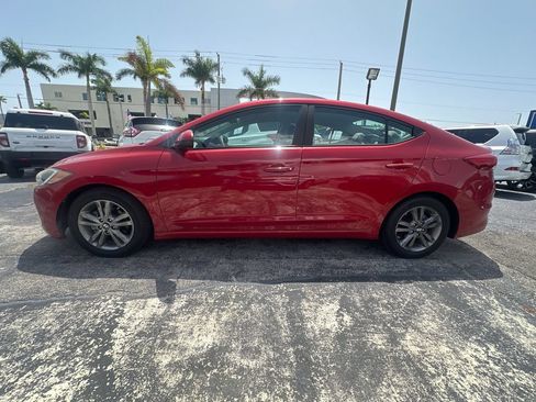 Used 2018 Hyundai Elantra SEL FWD image 8