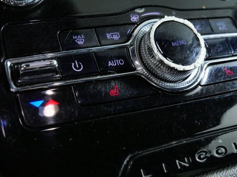 Certified 2022 Lincoln Corsair FWD image 23