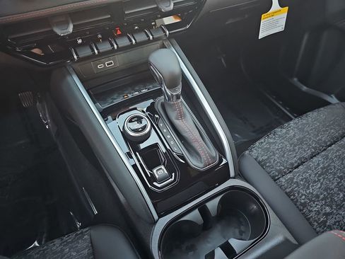 New 2026 Chevrolet Colorado Z71 image 24