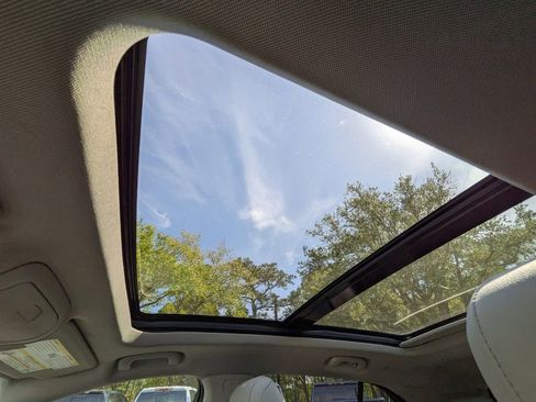 Used 2019 Cadillac XT4 Luxury FWD image 23