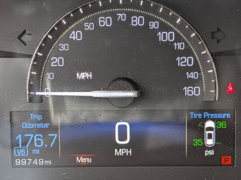 Used 2017 Cadillac XT5 Luxury w/ Driver Awareness Package AWD/4WD image 17