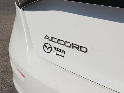 Used 2024 Honda Accord EX image 10