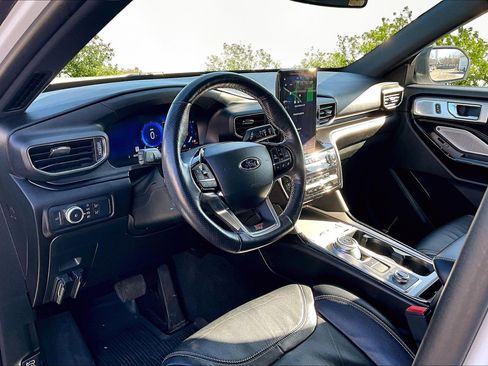 Used 2022 Ford Explorer ST w/ Equipment Group 401A image 14