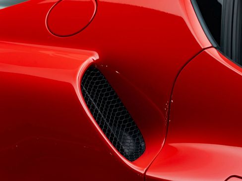 Used 2023 Ferrari 296 GTB RWD image 60