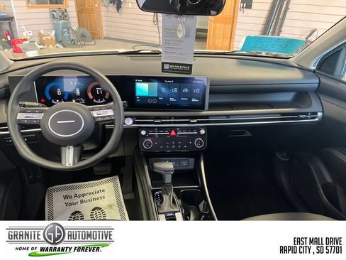 Used 2025 Hyundai Tucson SEL FWD image 13