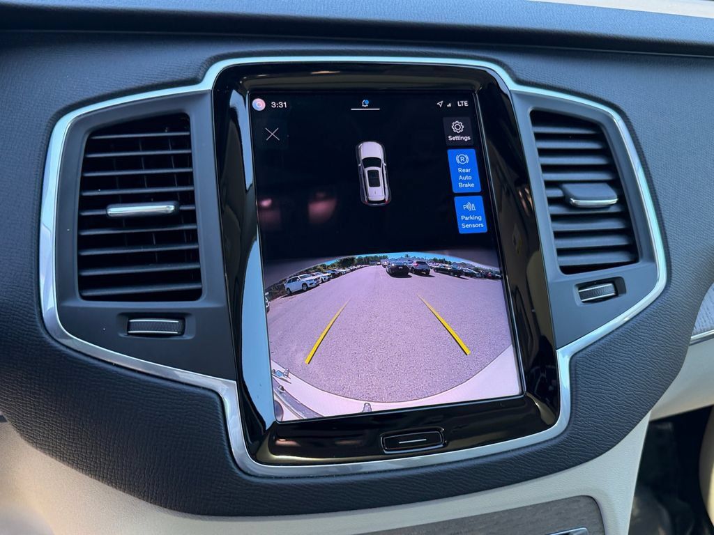 Certified 2023 Volvo XC90 B6 Core w/ Climate Package AWD/4WD image 22