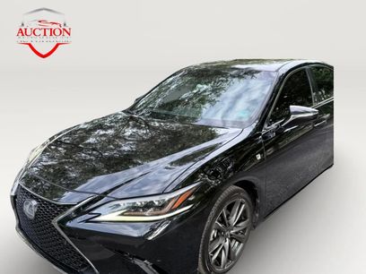 Used 2019 Lexus ES 350 F Sport w/ Accessory Package 2