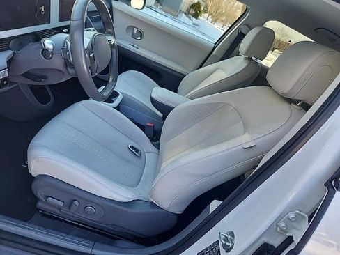 Used 2023 Hyundai Ioniq 5 SEL image 3