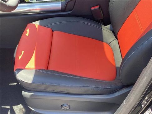 Used 2025 Mercedes-Benz GLA 35 AMG 4MATIC image 4