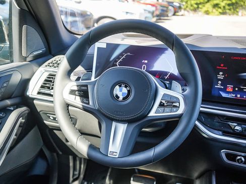 New 2026 BMW X5 sDrive40i w/ M Sport Package image 15