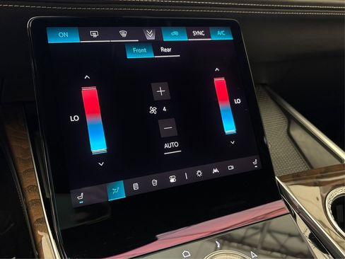 New 2025 Cadillac Escalade ESV Sport Platinum image 27