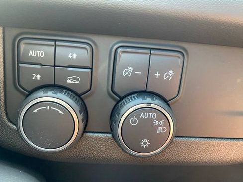 Used 2021 Chevrolet Tahoe LT AWD/4WD image 27