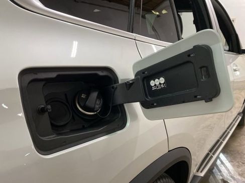 Used 2026 BMW X5 xDrive40i AWD/4WD image 96