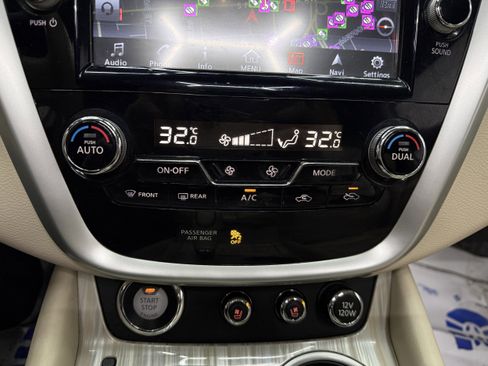 Used 2017 Nissan Murano Platinum image 18