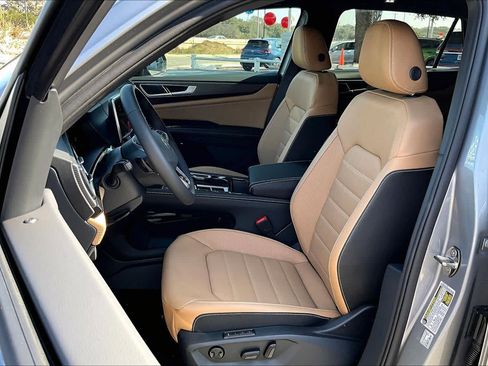 New 2026 Volkswagen Atlas Cross Sport SEL R-Line image 9